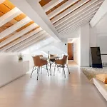 Luxury Rooftop Piazza Erbe Apartamento *